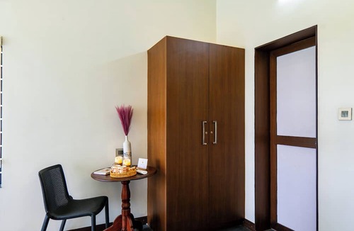 Alwaye Villa | Alaya Stays Glass River 4 BHK Villa