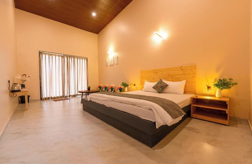 Nashik Hotel | Aavaas Farm Hostel