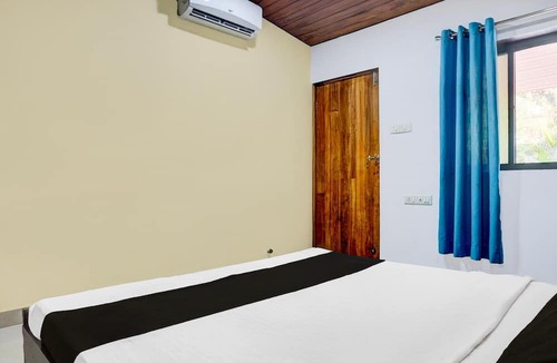 Malavli House | Classic A J Cottage