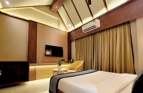 Mumbai Central Hotel | The Falcon Inn
