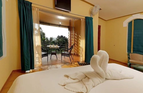 Sulthan Bathery Resort | Vista Del Lago Wayanad