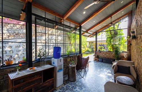 Bullawala Hotel | Granny's Den BY ELIVAAS