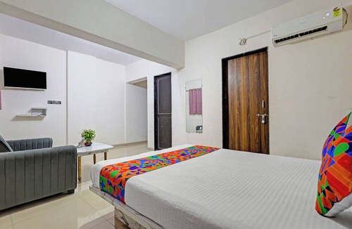 Thergaon Hotel | Via Nakshtram Stay Inn