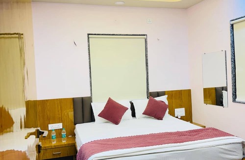 Ellora Cabin | SAIRAM RESIDENCY