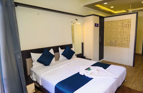 Wai Hotel | Hotel Srushti Regency