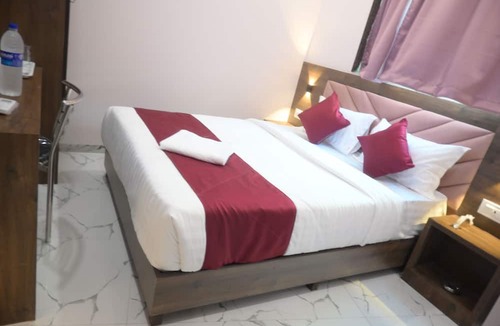 Malad East Hotel | Hotel Classy Comfort
