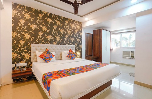 Kolegaon Hotel | Fabhotel Arsh Executive Inn