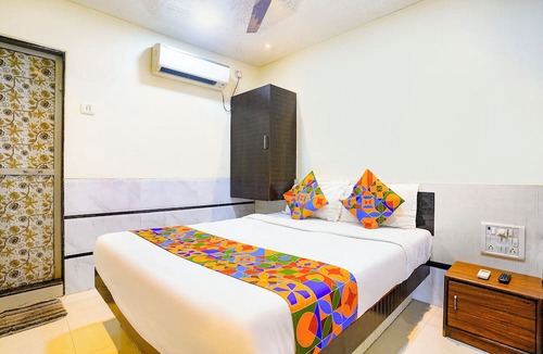 Dharavi Hotel | Fabhotel Sion Residency