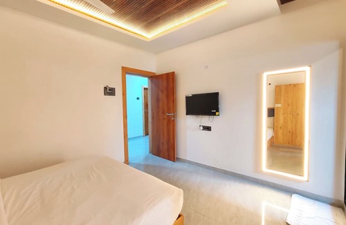 Khalapur Hotel | Hotel Satkar Inn