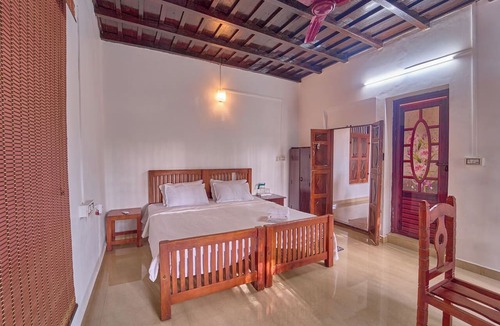 Mankombu Hotel | Cotelac Heritage Lake Resort Alleppey