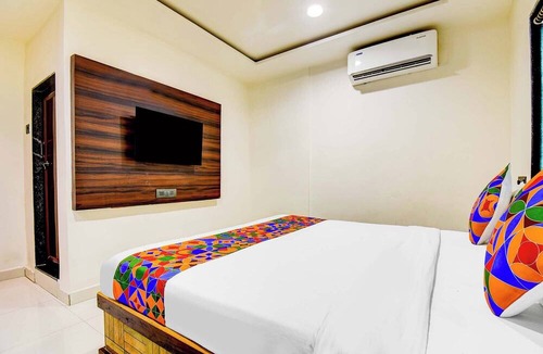Pimpri - Chinchwad Hotel | FabExpress Abhishek