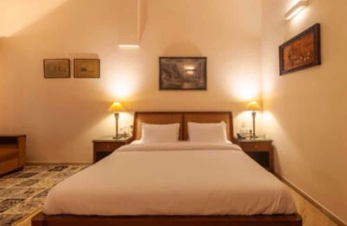 Vada Villa | Villa Rivera by Deshco Holidays