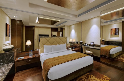 Vile Parle East Hotel | Niranta Airport Transit Hotel & Lounge Terminal 2 Arrivals