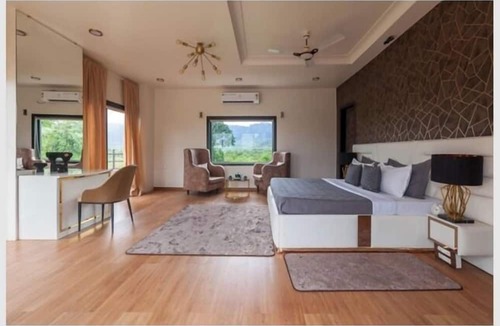 Murbad Villa | Midnight Alpine by Stay Serene Luxury