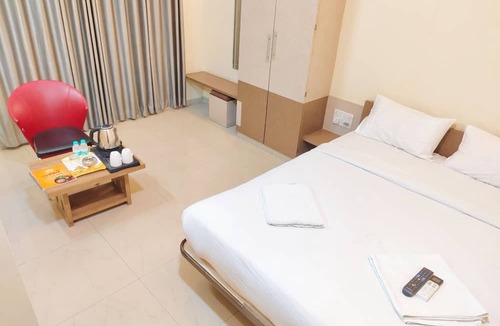 Rajgurunagar Hotel | Gandharva Inn