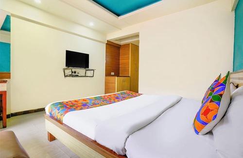 Kalamboli Hotel | Fabhotel Guru Heritage