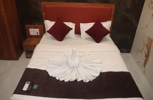 Virar Cabin | Hotel Chirag Next