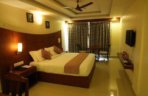 Kanjiramattom Hotel | Hotel Eden Garden