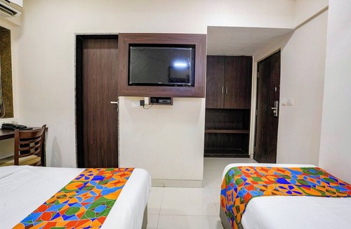 Kismat Nagar Hotel | Fabhotel Kamran Residency