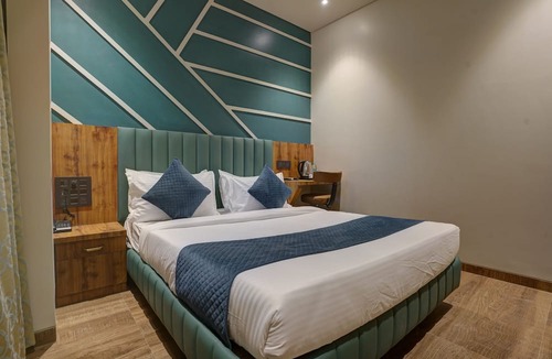 Andheri East Hotel | Starville Hotel