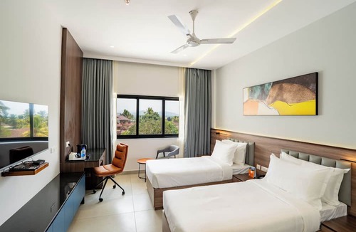Anchal Hotel | Hotel Hybiz by Darshan