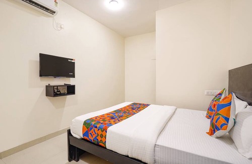 Jayanagar Hotel | FabHotel Maark Inn - Tilak Nagar, Jayanagar