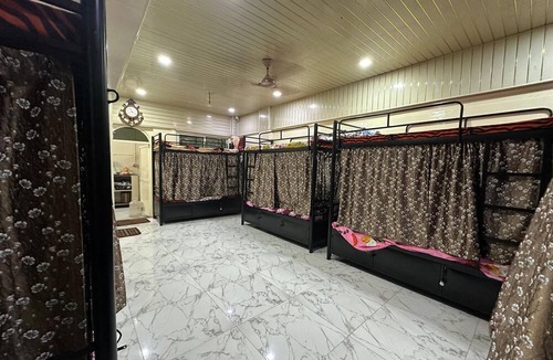 Andheri West Hostel | Balaji Dormitory In Andheri