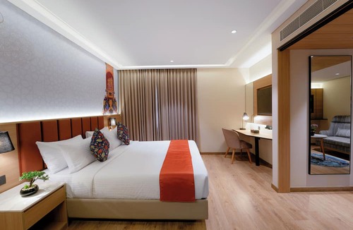 Koramangala Hotel | TGI Oberon