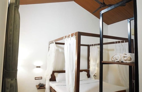 Kadadhe Hotel | Vanah Villa And Resort