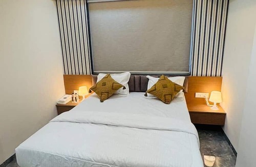 Nashik Bed & Breakfast | Mighter Crest Studio Apartment