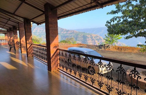 Mahabaleshwar Bed & Breakfast | Eagle Eye Resort