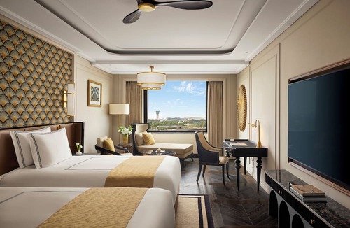 Vile Parle East Hotel | Fairmont Mumbai