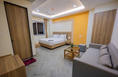 Bherav Hotel | Lotus Leaf