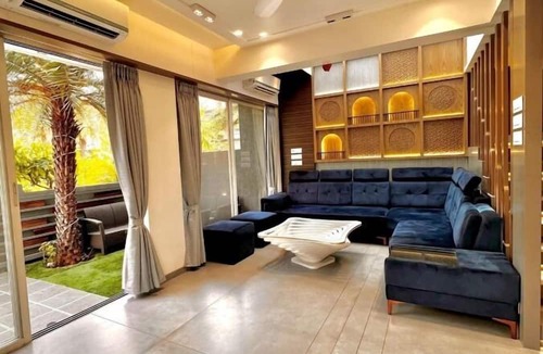 Tungarli Hotel | Boss 3 BHK With Pvt Pool By Stellar Stays