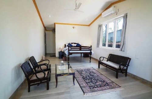 Wai Villa | Lakeview Villa by Madstays, Panchgani