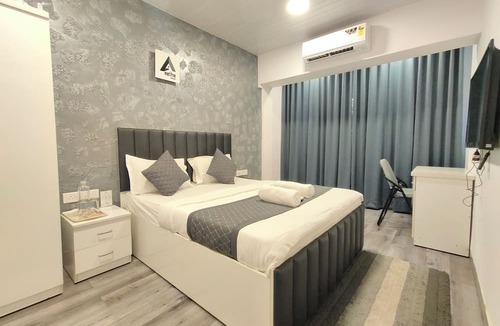 Kandivali East Hotel | Astha Kandivali Service Apt