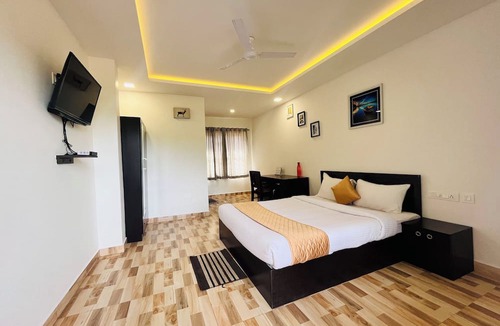 Moolakadai Hotel | Seven Malai Residency
