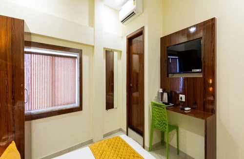 Grant Road Hotel | Hotel Imperial