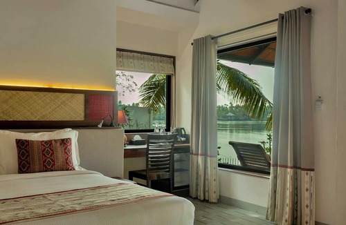 Kodungallur Hotel | Vedic Village Retreat