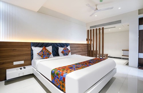 Nashik Road Hotel | Fabhotel The Nashik Inn