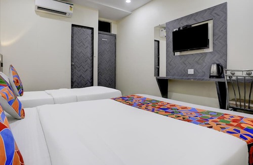 Sakinaka Hotel | FabExpress Golden Sands inn