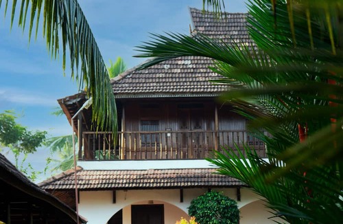Andhakaranazhy Hotel | Kumarakom Heritage