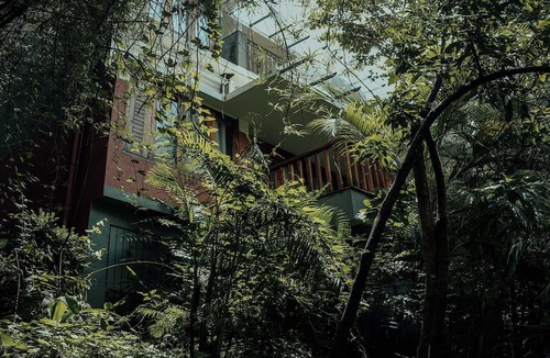 Manjoora Hotel | Wayanad Silverwoods Resort