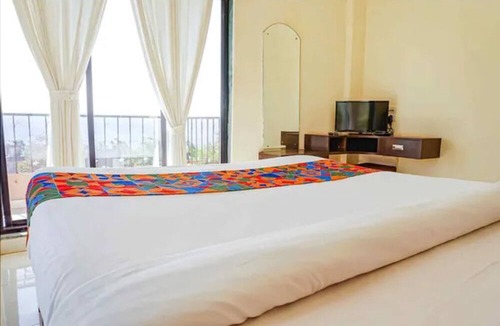 Medha Hotel | FabHotel Chinar Residency
