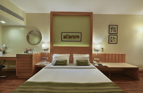 Prabhadevi Hotel | Hotel Heritage formerly known as Comfort Inn Heritage
