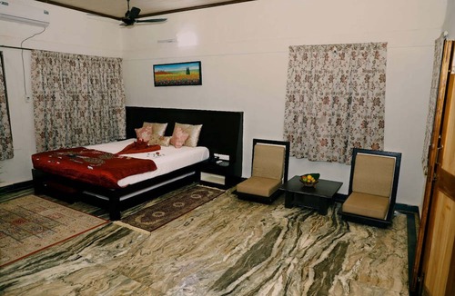 Dapoli Hotel | Chira Meadows Ecoresort Dapoli