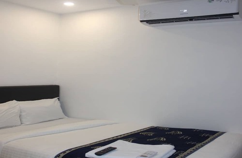 Sakinaka House | Tanvi Guest House