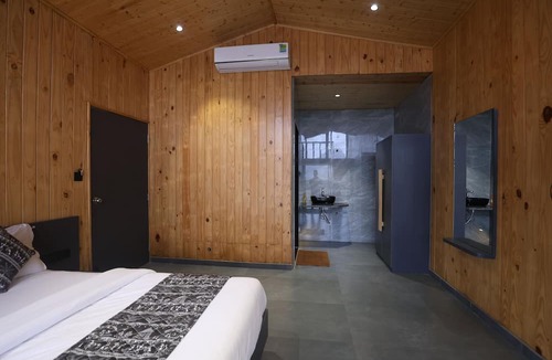 Saputara Cottage | Shreephal Luxurious Resort