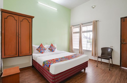 Maliwada Hotel | Fabhotel Girija