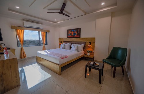Somnath Hotel | Ginger Somnath